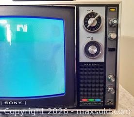 MaxSold Auction: Cleaned&Tested SONY Trinitron KV-1201 12" Early Model Color CRT Tube TV Television-Works - Ottawa (Ontario, Canada) SELLER MANAGED Downsizing Online Auction -  Russell Road