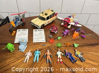 MaxSold Auction: Ghostbusters Vintage 1980s Action Figure & Vehicle Lot - Cornwall (Ontario, Canada) SELLER MANAGED Reseller Online Auction - First Street East