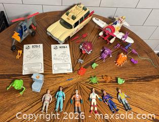 MaxSold Auction: Ghostbusters Vintage 1980s Action Figure & Vehicle Lot - Cornwall (Ontario, Canada) SELLER MANAGED Reseller Online Auction - First Street East