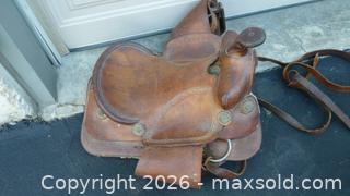 MaxSold Auction: Horse Saddle B - Lincoln (Ontario, Canada) SELLER MANAGED Estate Sale Online Auction - Comfort Crescent Comfort Crescent