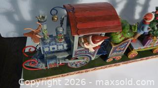 MaxSold Auction: Jim Shore Train Set - Lincoln (Ontario, Canada) SELLER MANAGED Estate Sale Online Auction - Comfort Crescent Comfort Crescent