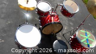 MaxSold Auction: Junior Drum Set - Lincoln (Ontario, Canada) SELLER MANAGED Estate Sale Online Auction - Comfort Crescent Comfort Crescent