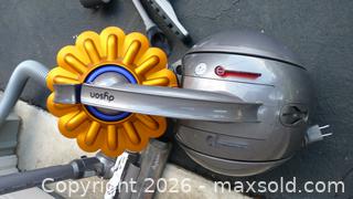MaxSold Auction: Upright Dyson Vacuum  - Lincoln (Ontario, Canada) SELLER MANAGED Estate Sale Online Auction - Comfort Crescent Comfort Crescent