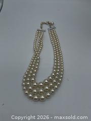 MaxSold Auction: vintage three-strand graduated faux pearl necklace - Richmond Hill (Ontario, Canada) SELLER MANAGED Downsizing Online Auction -  Townwood Drive