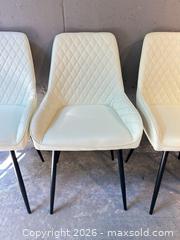 MaxSold Auction: Dining chairs  - Toronto (Ontario, Canada) SELLER MANAGED Downsizing Online Auction -  Longboat Avenue