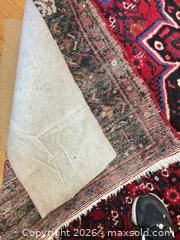 MaxSold Auction: Red Persian/Oriental Wool Area Rug, 5' x 8', Hand-Knotted - Oak Bay (British Columbia, Canada) PARTNER MANAGED Moving Online Auction - Victoria Avenue