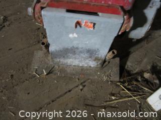 MaxSold Auction: Heavy duty tile stripper - Milton (Ontario, Canada) SELLER MANAGED Downsizing Online Auction - Guelph Line (STORAGE)