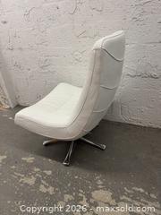 MaxSold Auction: White Leather Lounge Chair with Ottoman, Chrome Base - Miami (Florida, USA) PARTNER MANAGED Downsizing Online Auction - North West 5th Street (STORAGE)