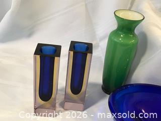 MaxSold Auction: Art glass - Saanich (British Columbia, Canada) SELLER MANAGED Estate Sale Online Auction - Patricia Bay Highway
