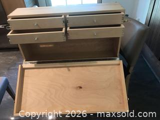 MaxSold Auction: Handcrafted wood storage box - Saanich (British Columbia, Canada) SELLER MANAGED Estate Sale Online Auction - Patricia Bay Highway