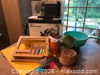 MaxSold Auction: Meat slicer, cookbook stand and more - Saanich (British Columbia, Canada) SELLER MANAGED Estate Sale Online Auction - Patricia Bay Highway