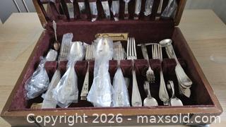 MaxSold Auction: Community Distinctive Silverplate Flatware Set — Approx. 60+ Pieces - Mississauga (Ontario, Canada) SELLER MANAGED Downsizing Online Auction - Wild Rose Street