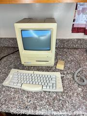 MaxSold Auction: Apple Macintosh SE Desktop Computer - San Jose (California, USA) PARTNER MANAGED Estate Sale Online Auction -  E Humboldt