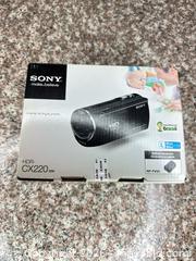 MaxSold Auction: Sony HDR-CX220 Handycam - Full HD 1080p, 32x Zoom - San Jose (California, USA) PARTNER MANAGED Estate Sale Online Auction -  E Humboldt