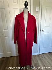 MaxSold Auction: Banana Republic Red Coat - Ottawa (Ontario, Canada) SELLER MANAGED Downsizing Online Auction - Woodvale Green (STORAGE)