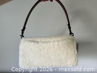 MaxSold Auction: Coach Tabby 26 Purse - Ottawa (Ontario, Canada) SELLER MANAGED Downsizing Online Auction - Woodvale Green (STORAGE)