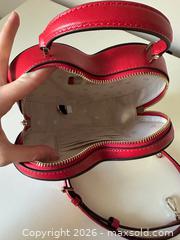 MaxSold Auction: Kate Spade Love Shack Heart Crossbody Purse - Ottawa (Ontario, Canada) SELLER MANAGED Downsizing Online Auction - Woodvale Green (STORAGE)