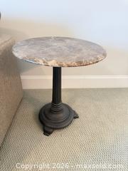 MaxSold Auction: Round 18" Marble Top Side Table with Black Metal Base - Fuquay-Varina (North Carolina, USA) PARTNER MANAGED Downsizing Online Auction - Dairy Glen Drive
