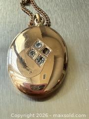 MaxSold Auction: 10K Pendant with Chain - Toronto (Ontario, Canada) PARTNER MANAGED Estate Sale Online Auction - Empress Avenue (CONDO)