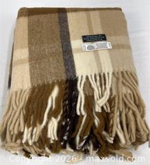 MaxSold Auction: 100% Pure Wool Throw Blanket from Uruguay - Campbell (California, USA) PARTNER MANAGED Estate Sale Online Auction -  Dell Avenue