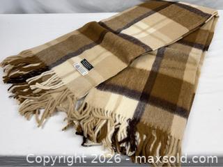MaxSold Auction: 100% Pure Wool Throw Blanket from Uruguay - Campbell (California, USA) PARTNER MANAGED Estate Sale Online Auction -  Dell Avenue