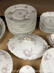 MaxSold Auction: Antique Limoges Haviland China Dinnerware Collection  - Campbell (California, USA) PARTNER MANAGED Estate Sale Online Auction -  Dell Avenue