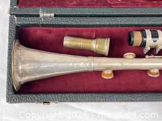 MaxSold Auction: Vintage Nuernberger Metal Clarinet - Campbell (California, USA) PARTNER MANAGED Estate Sale Online Auction -  Dell Avenue