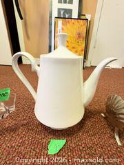 MaxSold Auction: Coffee pot and more.  - Toronto (Ontario, Canada) Downsizing Online Auction - Maxwell Street