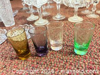MaxSold Auction: Crystal Glasses and More B - Toronto (Ontario, Canada) Downsizing Online Auction - Maxwell Street