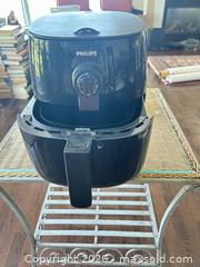 MaxSold Auction: Philips Black Air Fryer, Up to 3.5 qt - Toronto (Ontario, Canada) SELLER MANAGED Estate Sale Online Auction - Burnhamthorpe Crescent (CONDO)