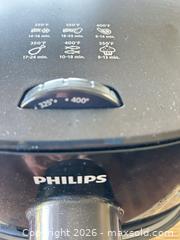 MaxSold Auction: Philips Black Air Fryer, Up to 3.5 qt - Toronto (Ontario, Canada) SELLER MANAGED Estate Sale Online Auction - Burnhamthorpe Crescent (CONDO)