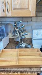 MaxSold Auction: Raffaele Iannello 6-Piece Stainless Steel Knife Set with Stand - Kingston (Ontario, Canada) Moving Online Auction - Lundy's Lane