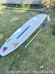 MaxSold Auction: Stand Up Paddleboard (10–12 ft) Fiberglass Tri-Fin with Paddle B - Kingston (Ontario, Canada) Moving Online Auction - Lundy's Lane