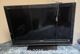 MaxSold Auction: Sony Bravia 37-40 in TV, Roku Sticks, Nikon Coolpix & GoBible - Castro Valley (California, USA) PARTNER MANAGED Estate Sale Online Auction - Dunnigan Court