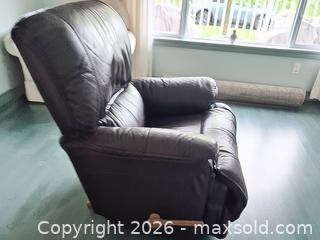 MaxSold Auction: Dark Brown Genuine Leather Recliner Armchair with Manual Lever - Gananoque (Ontario, Canada) SELLER MANAGED Downsizing Online Auction - Elmwood Drive