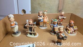 MaxSold Auction: Vintage Hummel (Goebel) and Royal Doulton Figurines B - Mississippi Mills (Ontario, Canada) Moving Online Auction - Vaughan Street