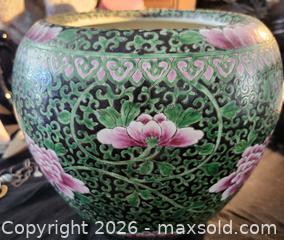 MaxSold Auction: Vintage Handpainted Chinese Porcelain Large Floral Jardiniere - Richmond (British Columbia, Canada) SELLER MANAGED Downsizing Online Auction - Riverside Way (STORAGE)