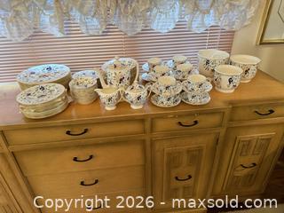MaxSold Auction: Coalport “Pageant” English Bone China Dinnerware Service – 12 Place Settings - Vaughan (Ontario, Canada) SELLER MANAGED Estate Sale Online Auction - Rodeo Drive