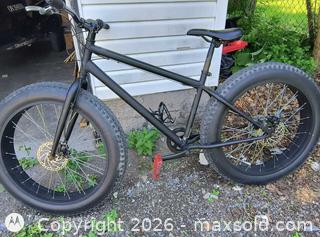 MaxSold Auction: Black Fat Tire Bicycle, Multi Speed, Mechanical Disc Brakes - South Frontenac (Ontario, Canada) SELLER MANAGED Downsizing Online Auction - Battersea