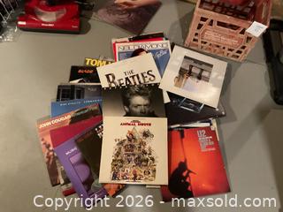 MaxSold Auction: 40+ 12" LP Vinyl Records - Rock & Pop Artists - London (Ontario, Canada) PARTNER MANAGED Estate Sale Online Auction -  Mcgarrell Drive