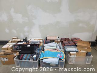 MaxSold Auction: Massive Bulk Salvage Lot of Mechanical Keyboard Peripherals, Travel Cases & Desk Mats - As - South San Francisco (California, USA) SELLER MANAGED Commercial Liquidation Online Auction - Beacon Street