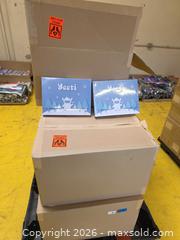 MaxSold Auction: Wholesale Lot: Approx. 200 Pcs GMK Yeeti Premium Mechanical Keyboard Keycap Sets - Factory - South San Francisco (California, USA) SELLER MANAGED Commercial Liquidation Online Auction - Beacon Street