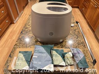 MaxSold Auction: Lomi Countertop Composter — Beige/Stone, Compact Electric - Squamish (British Columbia, Canada) SELLER MANAGED Moving Online Auction - Bills Place