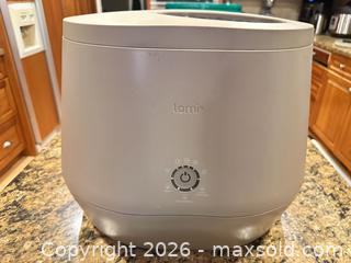 MaxSold Auction: Lomi Countertop Composter — Beige/Stone, Compact Electric - Squamish (British Columbia, Canada) SELLER MANAGED Moving Online Auction - Bills Place