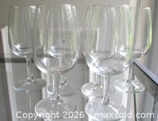 MaxSold Auction: VINTAGE ESTATE SET OF SIX CLEAR WINE GLASSES - Prince Edward (Ontario, Canada) PARTNER MANAGED Estate Sale Online Auction - County Road 3 