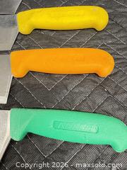 MaxSold Auction: 6 Nella Chef Knives  - Owen Sound (Ontario, Canada) SELLER MANAGED Commercial Liquidation Online Auction - 2nd Avenue East