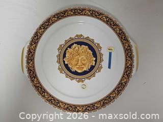 MaxSold Auction: T. Limoges Bacchus 24K Gold Gilt Cake Plate & 6 Dessert Plates Set - Toronto (Ontario, Canada) PARTNER MANAGED Reseller Online Auction - Queen Street West