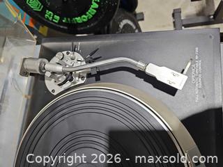 MaxSold Auction: Optonica RP-7205 Turntable & RT-1144 Cassette Deck - Toronto (Ontario, Canada) PARTNER MANAGED Reseller Online Auction - Coldwater Road