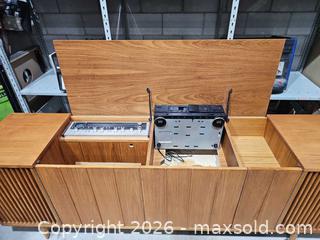 MaxSold Auction: Pioneer Mid-Century Console Stereo Record Player Cabinet - Toronto (Ontario, Canada) PARTNER MANAGED Reseller Online Auction - Coldwater Road