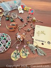 MaxSold Auction: Assorted Jewelry Lot — Earrings, Necklaces, Brooches, Bracelets - Okatie (South Carolina, USA) SELLER MANAGED Moving Online Auction - Bee Tree Drive